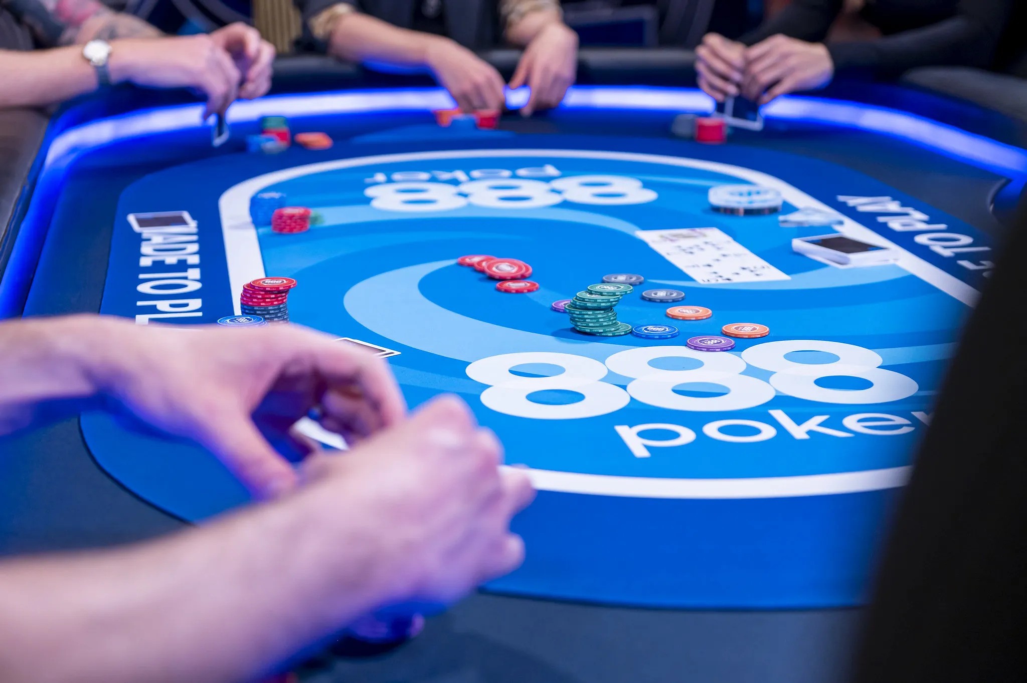 Poziții în poker explicate - Poziția timpurie