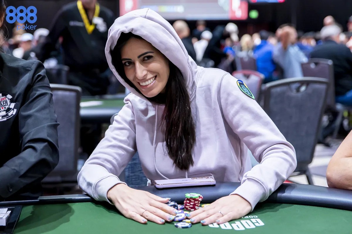 Cele mai frumoase jucatoare de poker - Vivian Saliba